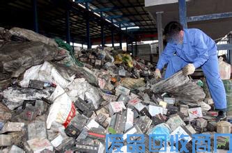 回收旧电瓶,蓄电池案例图