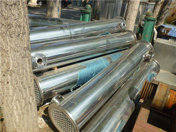 长期回收沈阳地区二手不锈钢列管冷凝器