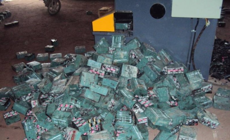 沈阳回收废旧电瓶\废旧叉车蓄电池\电动叉车蓄电池