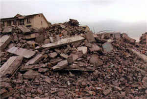 沈阳高价祸首建筑工地废铁、废塑料、木方等废料