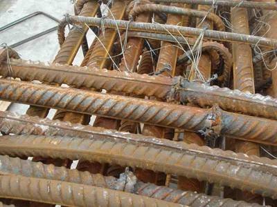 回收沈阳工地废铁，收购铁模版 架子管 回收库存旧货