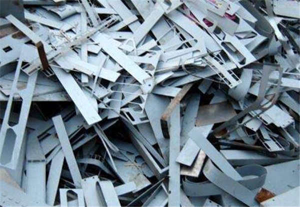 沈阳建筑垃圾撕碎机合理回收资源再利用