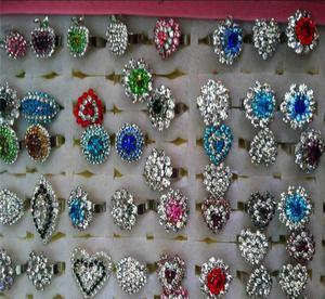 沈阳大东区专业饰品库存收购回收