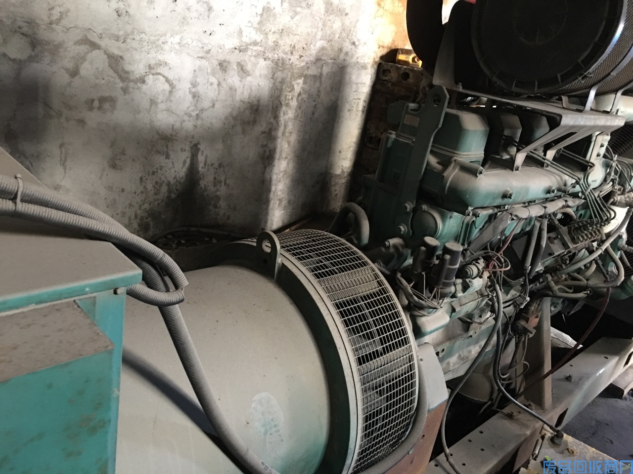海城柴油发电机回收/废发电机组收购厂家