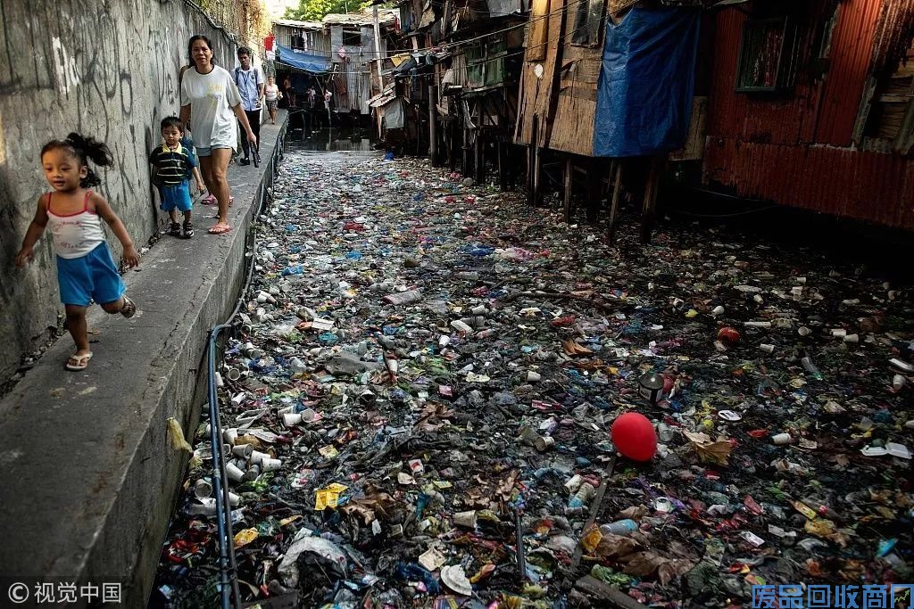 蓝天2019第一轮获废塑料走私案13起、废塑料成为全球废弃物管理的新领域、世界海洋垃圾上岸触目惊心......丨周焦点