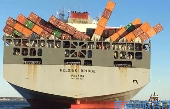 突发！一满载中国货物的集装箱船，集装箱倒塌，曾挂靠宁波、上海等港口……