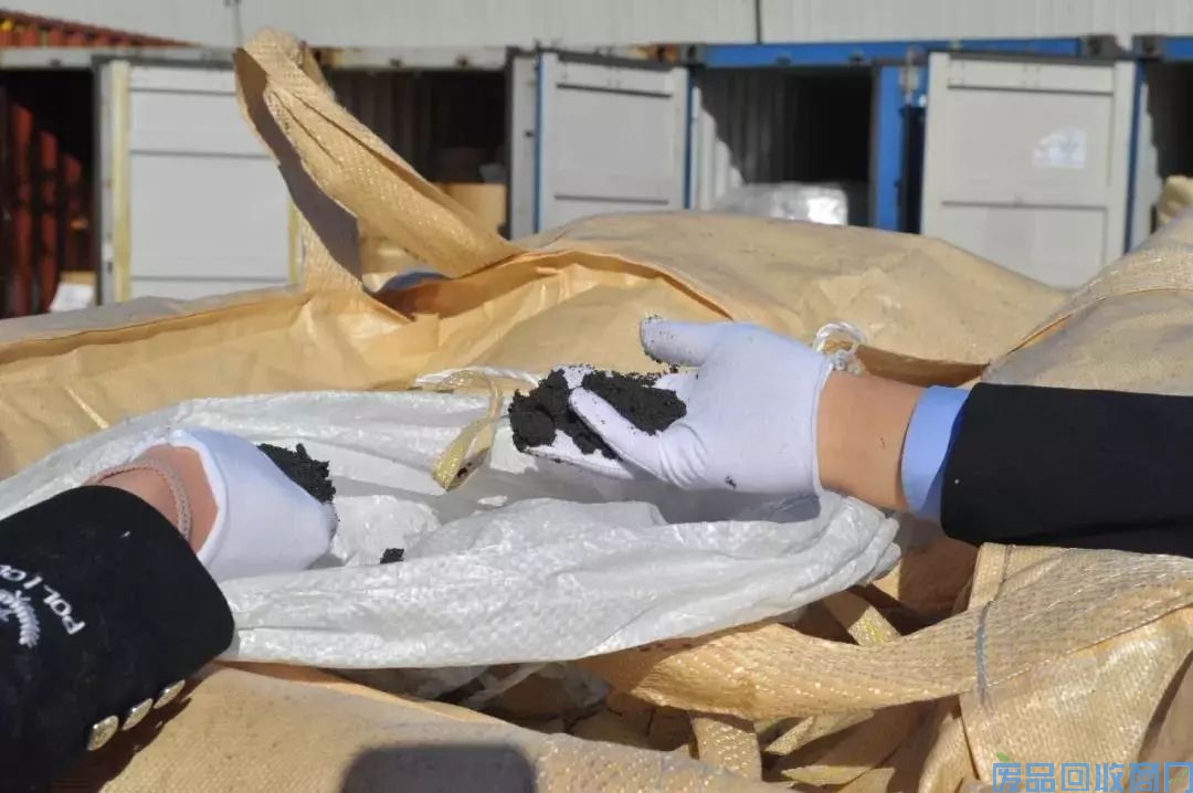 海关总署第五轮打击“洋垃圾”走私，查证9万吨废塑料等货物