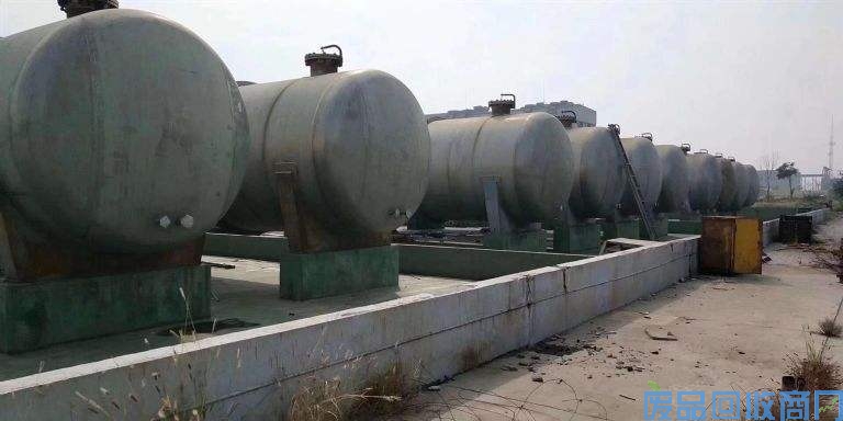 二手储油罐回收图-二手油罐收购公司