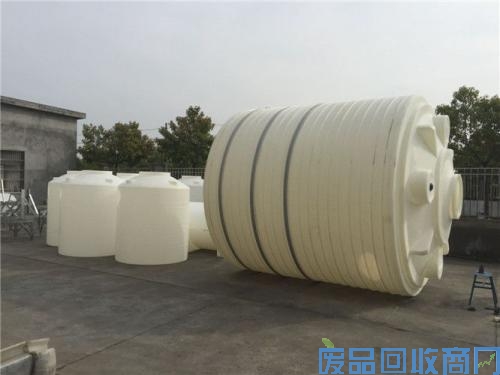 PP塑料储罐回收-二手塑料PP储罐回收厂家