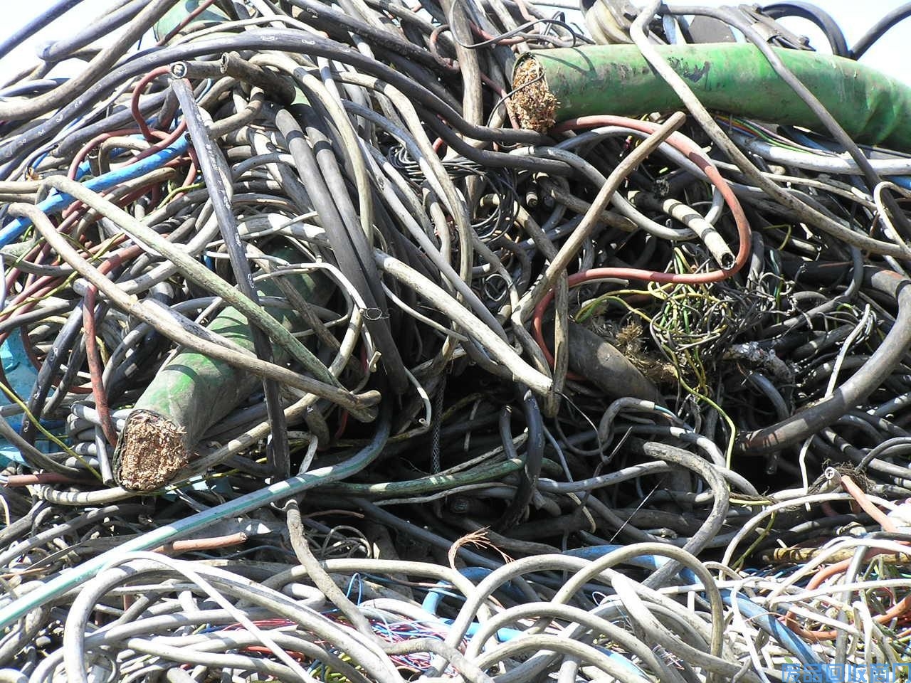 穆棱市通信电缆回收 - 今日电缆回收多少钱