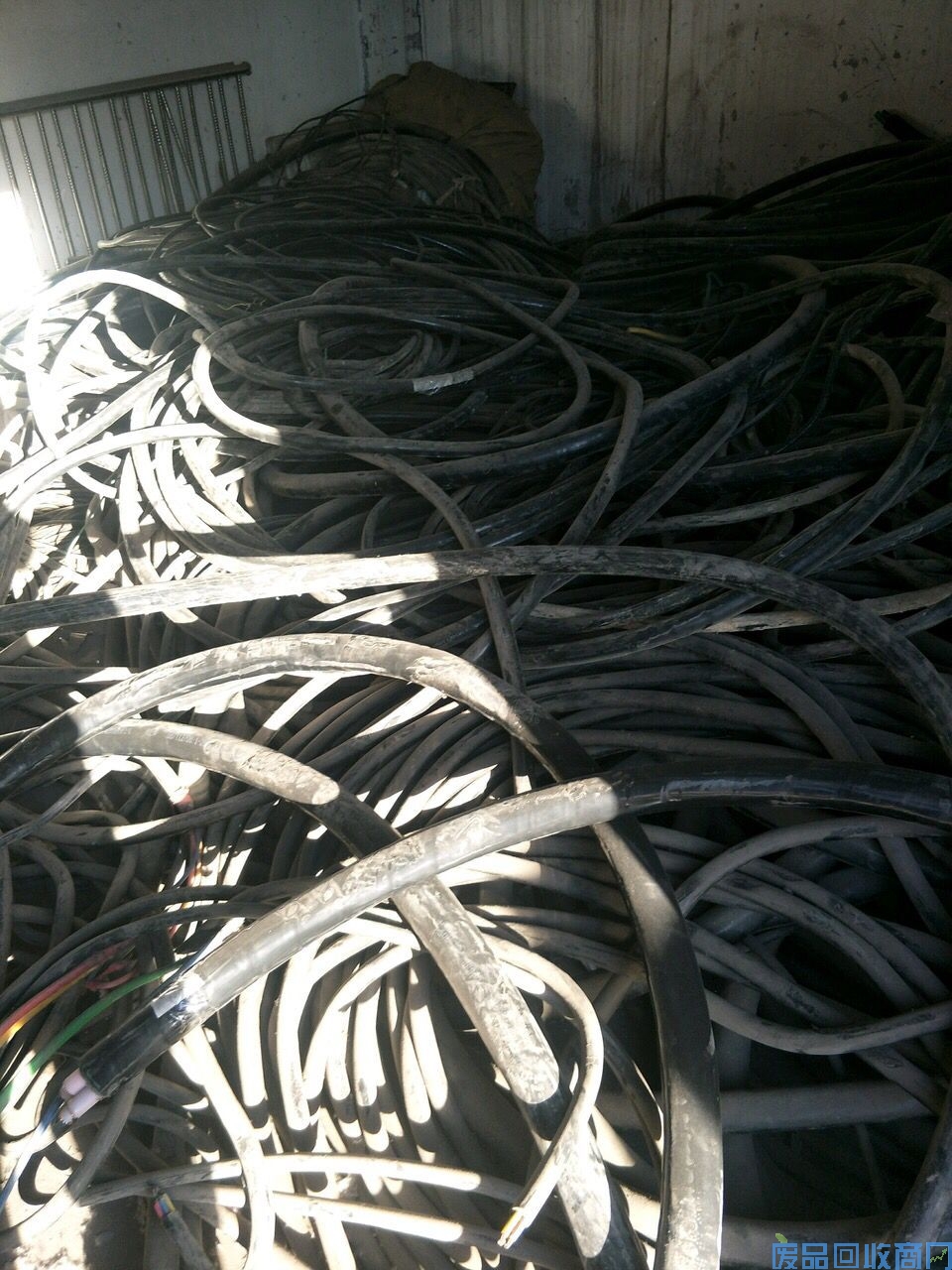 辽阳市废旧电缆线回收，废电缆哪里回收