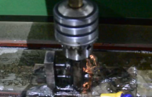 电火花机床是如何进行加工的