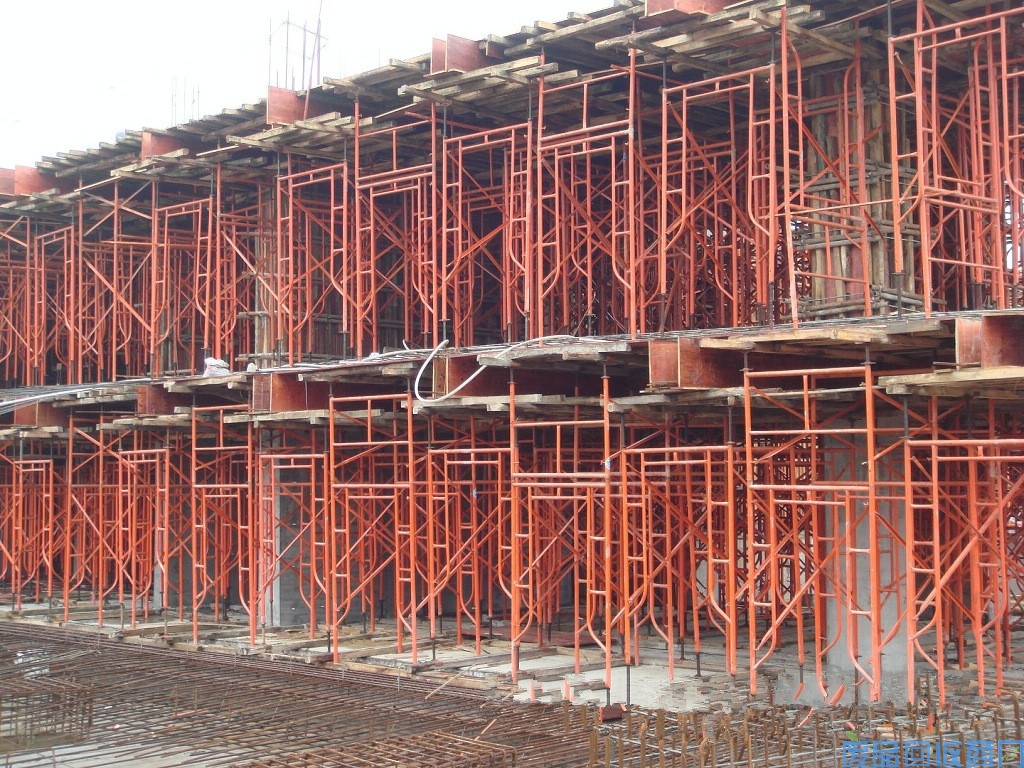 丹东市建筑旧架子管收购，1米~6米架子管高价回收