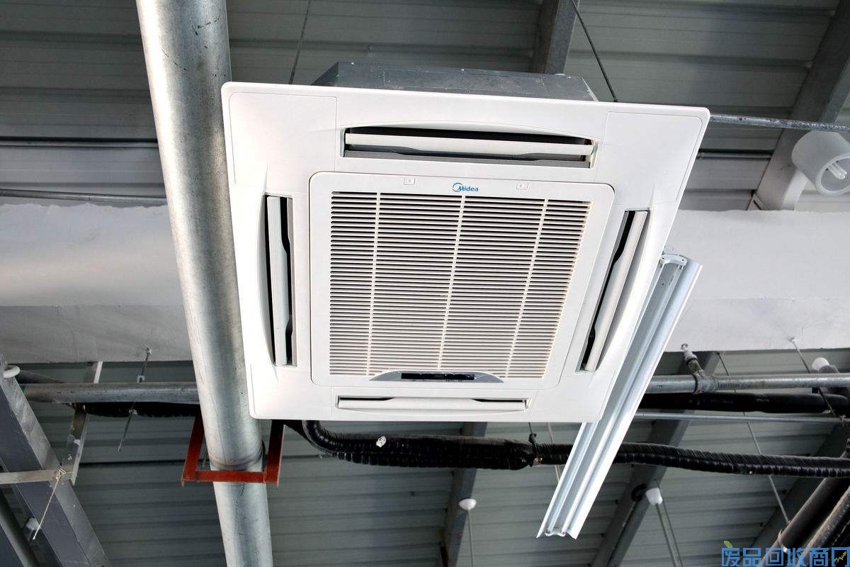 中央空调应该定期进行维保清洗排除安全隐患