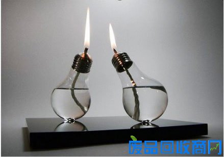 废弃灯泡diy煤油灯