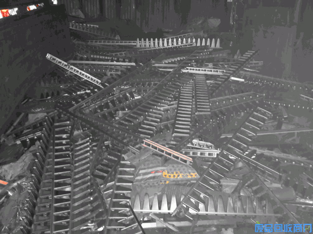 不锈钢模具_白钢雪糕模具回收图