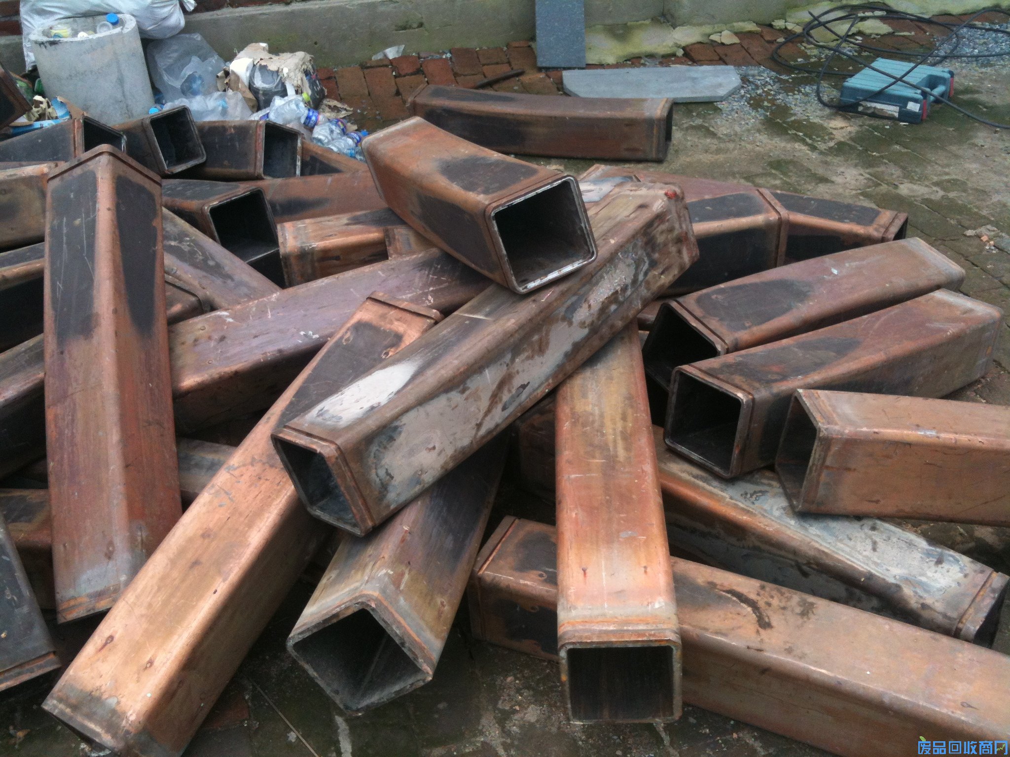 废铜管回收图_废铜方管回收图