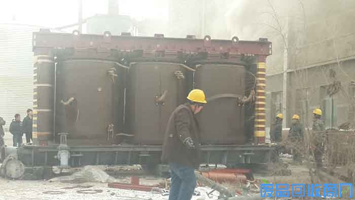 24万大型变压器拆除回收图2