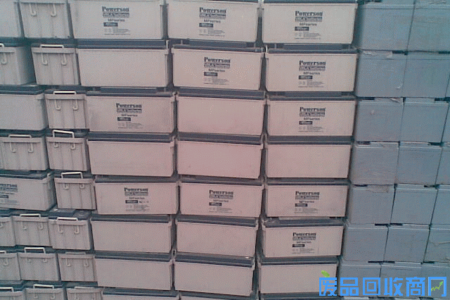 废旧电瓶回收图